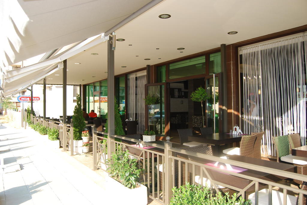 Central Plaza Pomorie Exteriör bild